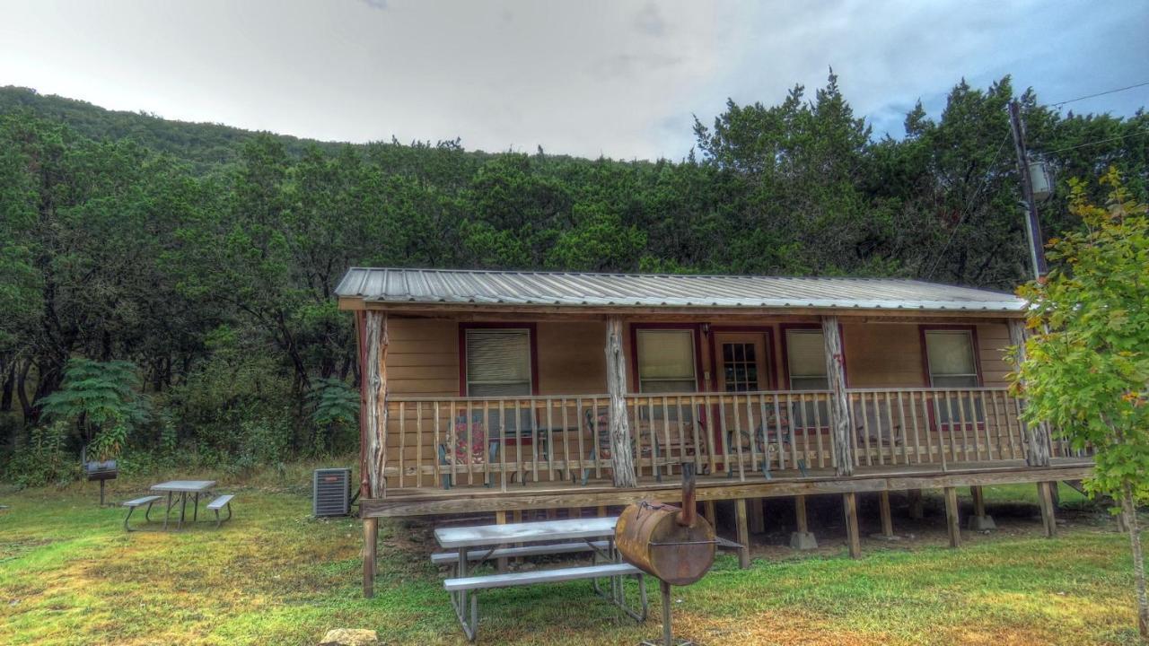 Hotel Riverstone Cabins Leakey Exterior foto