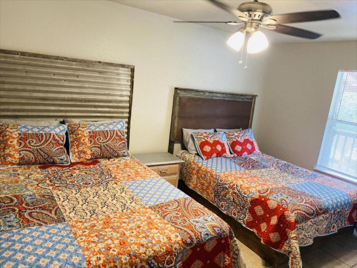 Hotel Riverstone Cabins Leakey Exterior foto