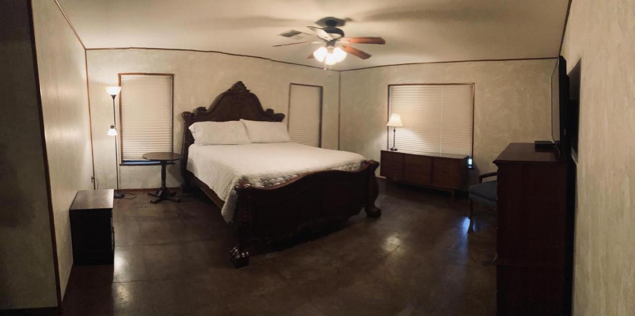 Hotel Riverstone Cabins Leakey Exterior foto